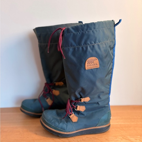 Sorel Dark Green and Blue Tall Boots - Picture 2 of 7